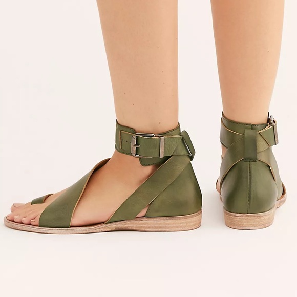 NIB FREE PEOPLE VALE BOOT SANDALS (39) - Picture 2 of 10